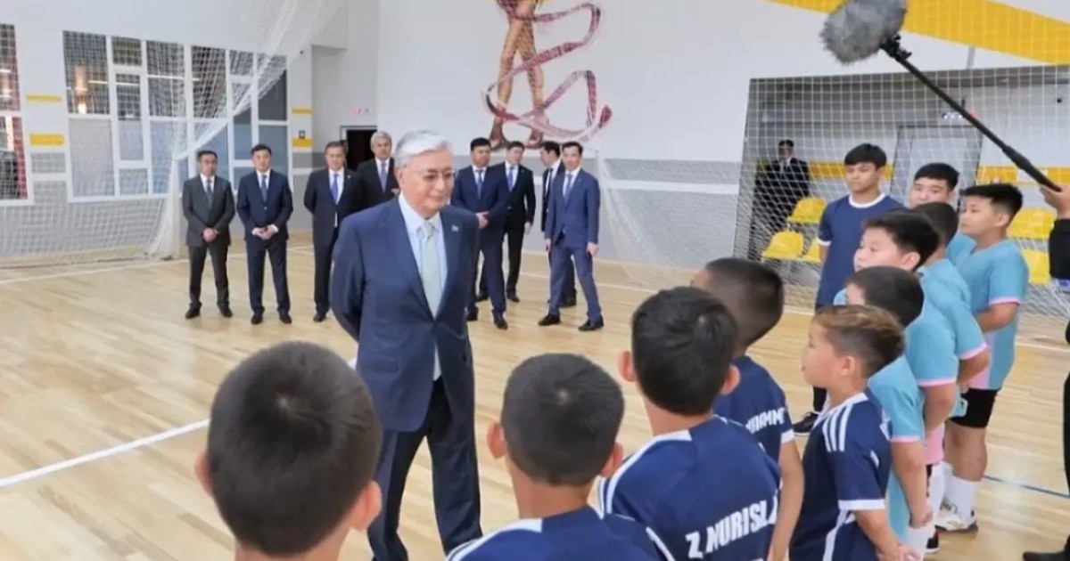 «Футбол ойнайды, қақпашы»: президент Тоқаев өз немересі туралы тың деректі айтты (видео)