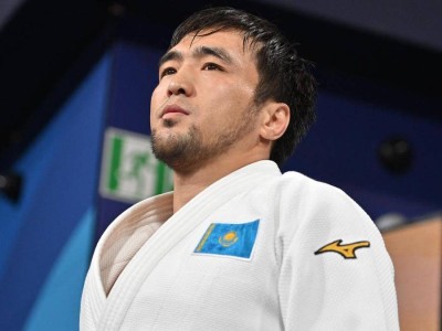 Елдос Сметов бокстан спаррингке шығып, құлап қалды (ВИДЕО)