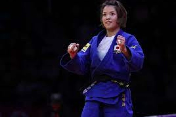 Жапонияның дзюдо жұлдызы Ута Абэ: Олимпиада чемпионы, әлемнің бес дүркін жеңімпазы