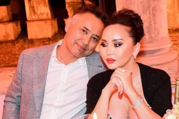 "Күйеуім шығарса да": Баян Есентаева күйеуі шығаратын макси чайды мүлдем ішпейтінін айтты