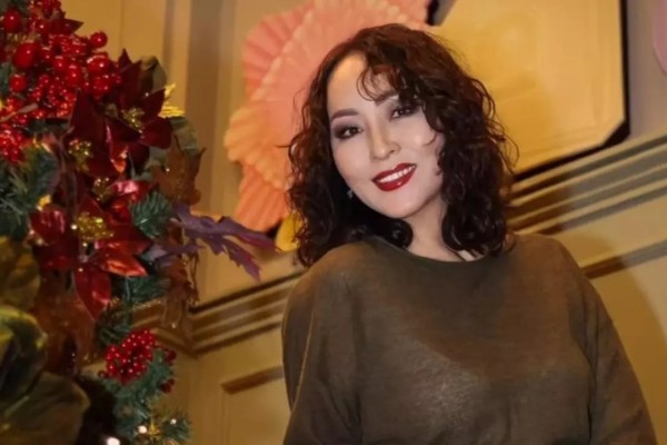 «Мен ақыл айтып, түртпектейтін ене емеспін»: Айгүл Иманбаева келінімен қарым-қатынасы жайлы айтты