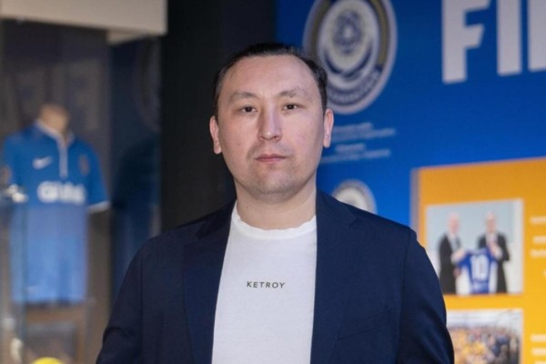 "Жүйкемді тоздырғаным жетер": Ермұхамед Мәулен ұлттық құрамадағы қызметінен кетті