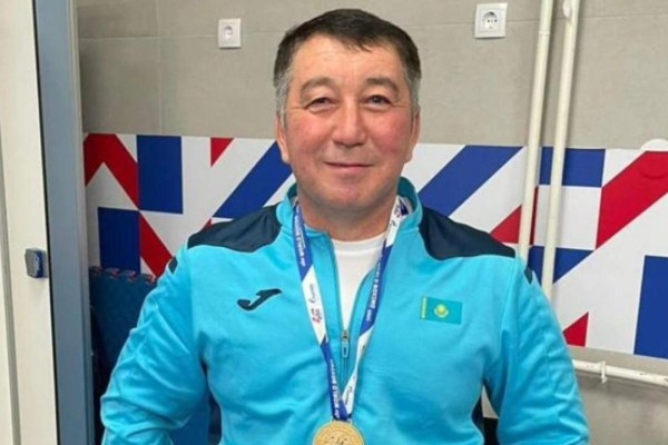 «Сезгенмін»: бас бапкер өзбек боксшыларының жарысқа неге келмегенін түсіндірді