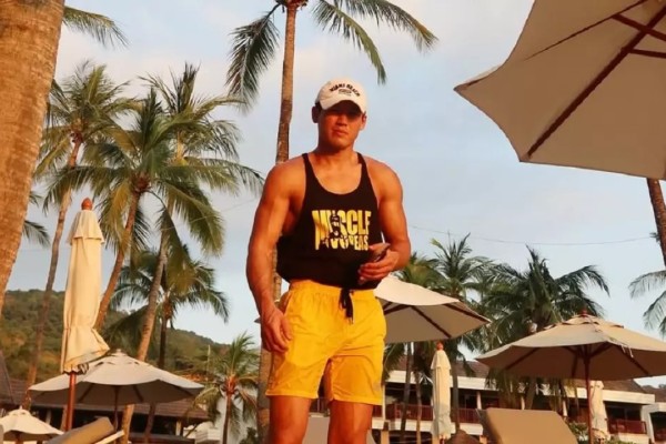 "Бір "бойдың" иісі шығып тұр": актер Еркебұлан Тоқтар маңызды мәлімдеме жасады (фото)