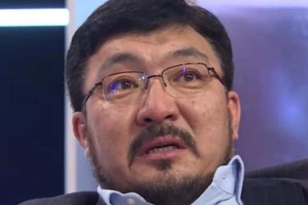 "Неткен сорлы әкемін": Тоқтар Серіков екінші әйел алу туралы айтты (видео)
