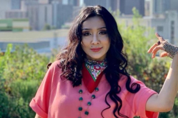 «Баян ба, қоян ба, маған бәрібір»: Меруерт Түсіпбаева Баян Алагөзованы келеке қылды (ВИДЕО)