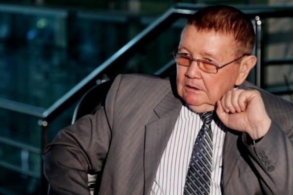 "Қоқан-лоқы көрсетіп, үйін тартып алды": танымал ұстаз жалғыз баспанасынан айырылу алдында тұр