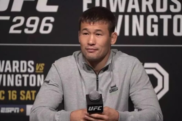 "Базарда грузчик болдым": UFC жауынгері Шавкат Рахмонов жетістікке қалай жеткенін айтты