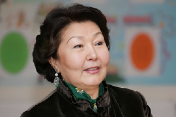 "Сара апаміздікі – рухани ауру": Сара Назарбаеваның денсаулығы жайлы тың мәлімет шықты