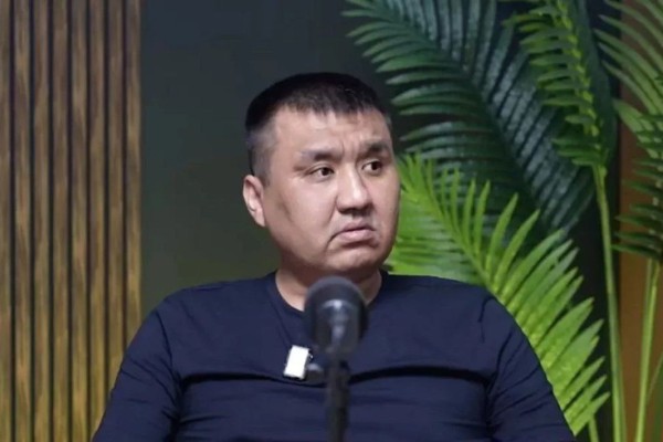 Ішкілікті қойғанын айтқан Алмас Өтешов "ауыр атлетиканың атасымен" кездесті (ВИДЕО)