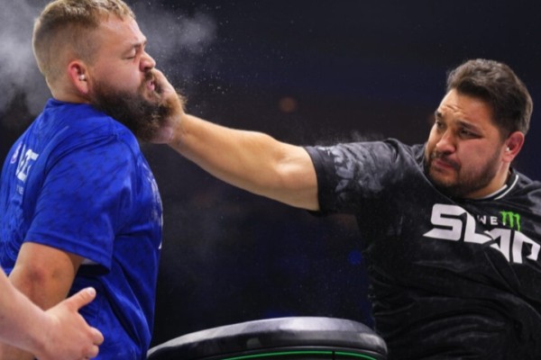 Қазақ спортшысы қарсыласын бір шапалақпен есінен тандырып тастады (ВИДЕО)