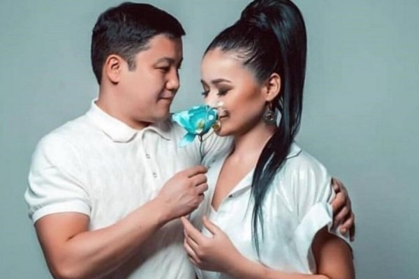 "Кешірші десең де, жүрек бұрынғыдай соқпайды": Тұрсынбектің әйелі жұртты алаңдатты (ВИДЕО)