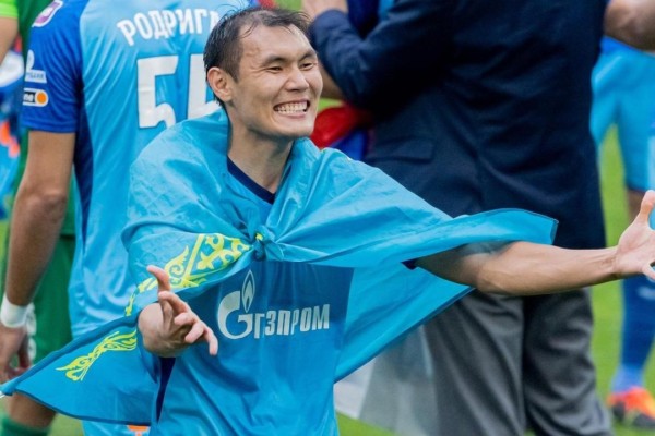 Нұралы Әліпке енді жаңа ойыншыны құйрығынан тебуге тыйым салынды (ВИДЕО)