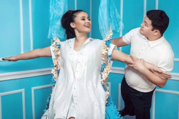 "Рақмет саған, жақсы сәттер көп болды": Тұрсынбектің әйелі қоштасу видеосын жариялады