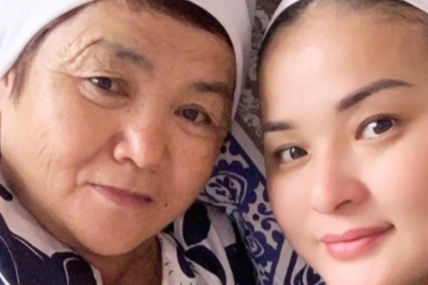 "Бывший енесін ерекше күтіп алды": желіде Тұрсынбектің әйелінің видеосы тарады