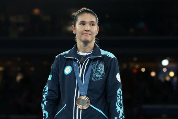 "Әрең жүрмін": Назым Қызайбай жаттығуда бапкеріне жаман "шағымданды" (ВИДЕО)