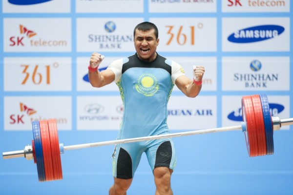 "Сағынады екенсің": Илья Ильиннің досы Алмас Өтешов жан сырын ақтарды