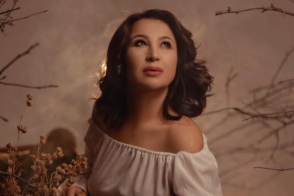 "Балаларым рұқсат берді": танымал психолог екінші күйеуі туралы айтты (ВИДЕО)