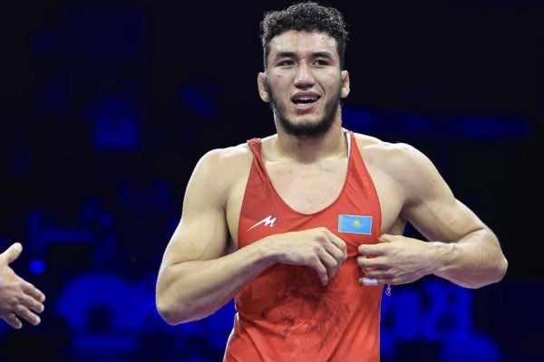 Ризабек Айтмұхан халықаралық турнирде чемпион атанып, тарих жасады