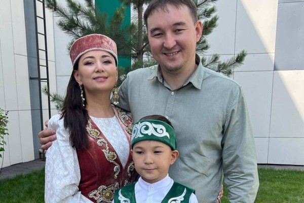 "Қыз аңсаған жандарға жұғысты болсын": Мадина Сәдуақасова қуанышты жаңалығын бөлісті (ФОТО)