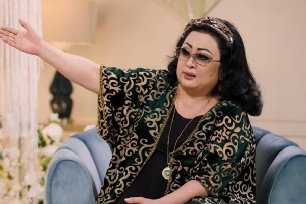 Доллар? Мақпал Жүнісова Сәкеннің ұлының тойына қымбат сыйлық бергенін айтты (ВИДЕО)