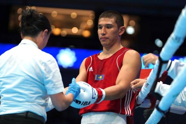 Қуан, қазақ елі! Тағы бір боксшымыз ширек финалға жолдама алды
