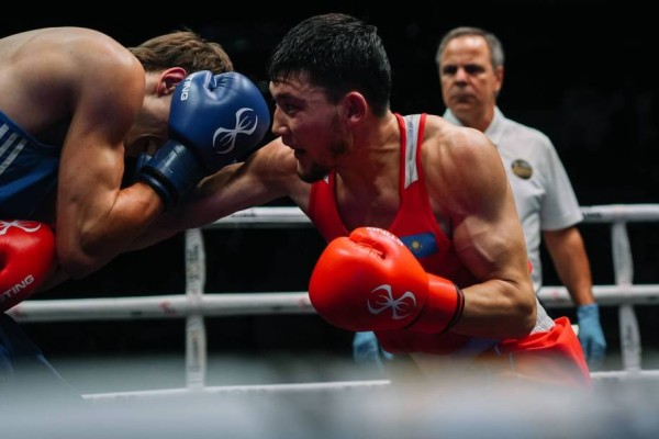 Әділетсіз шешім: Қазақ боксшысының жеңісін өзбекке "жығып берді"