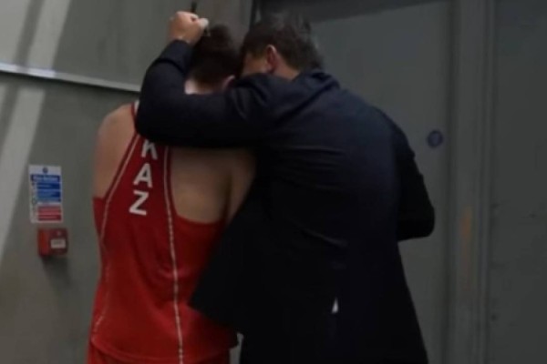 Головкин финалға шыққан Төреханды ерекше эмоциямен құттықтады (ВИДЕО)