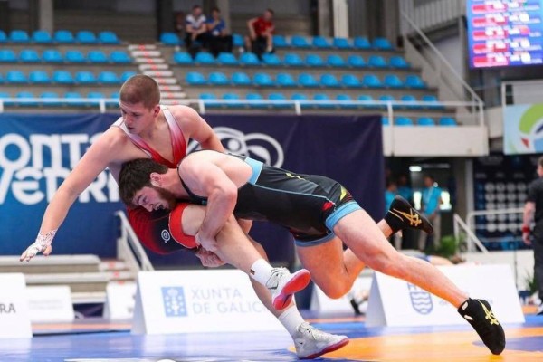 Қазақ балуаны әлем чемпионатында сенсация жасап, ел күтпеген жеңіске жетті