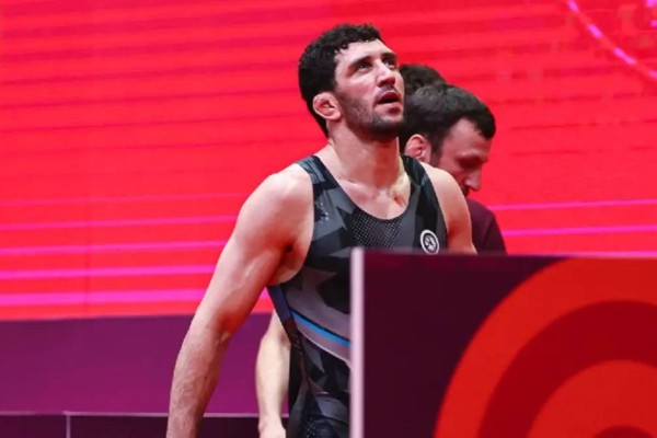 Олимпиада чемпионы деген атағы бар балуан 4 тісін сындырып алды