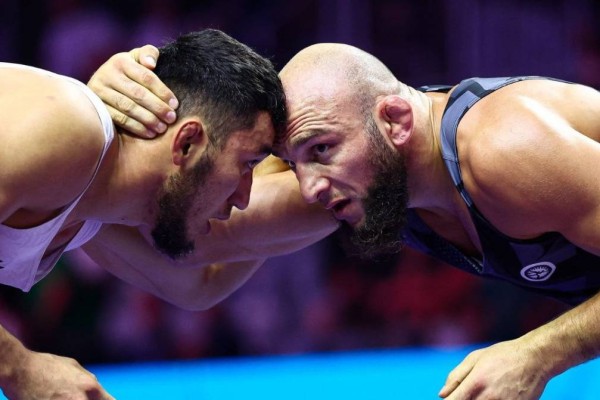 "Жаман нәтиже емес": Бас бапкер Ризабектің жеңілісі туралы айтып берді