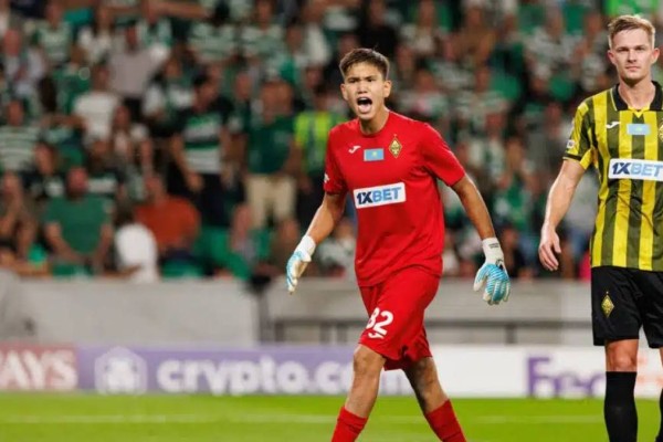 "Қайраттың" 18 жастағы қақпашысы бір күннің ішінде жұлдызға айналды