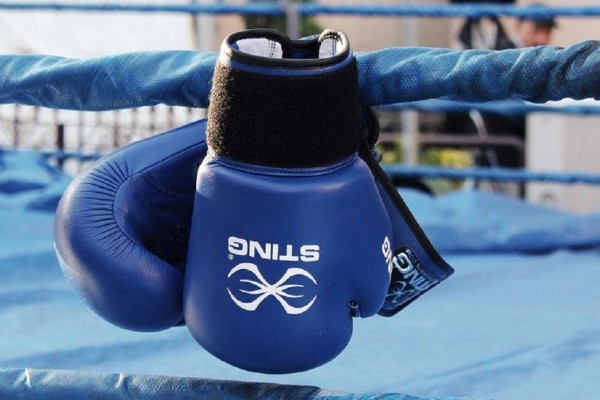 Өзбектер топ жарды: Қазақ боксшылары әлемдік додадан құр алақан қайтты