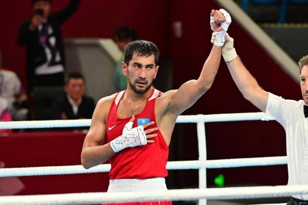 "Өзбектің үрейіне" айналған боксшымызға қатысты ауыр хабар тарады