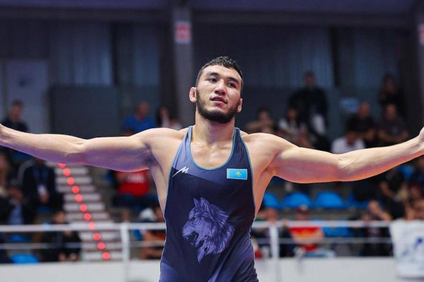 Ризабек барады: Еркін күрестен әлем чемпионатында ел намысын кім қорғайды?