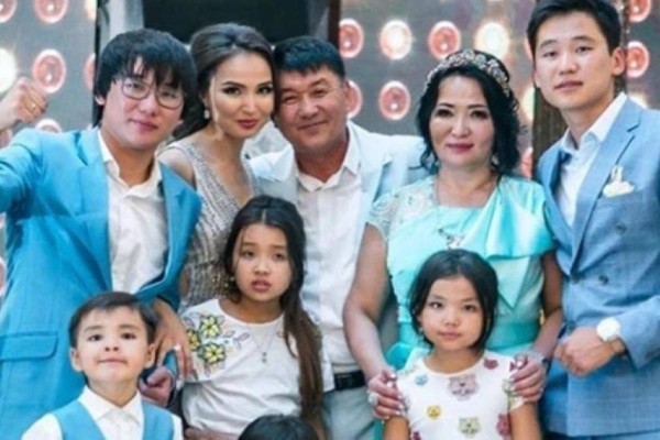 Сүйінші, ағайын! Қайрат Нұртастың отбасында тағы бір қуаныш болды (ФОТО)