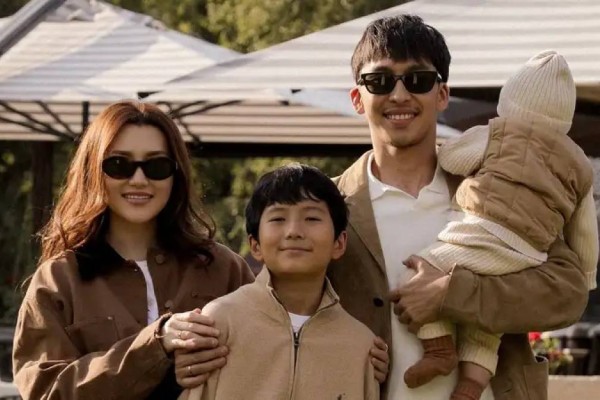 Әнші Райм Ерке Есмаханның үлкен ұлын көрсетіп, мақтанды (ФОТО)