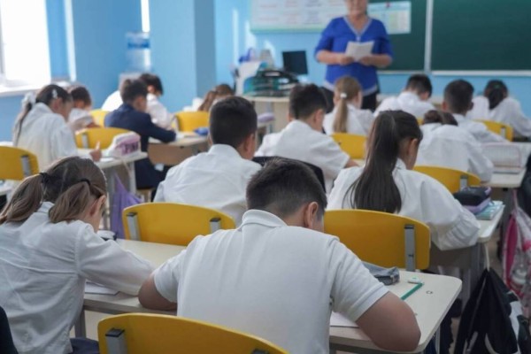 Сүйінші, ағайын! Енді кей мұғалімдердің сағат саны көбейетін болды