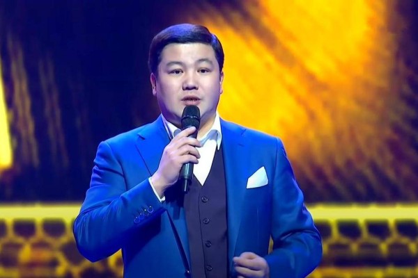 "Давлением түсіп кетті": Тұрсынбек Қабатовтың қазіргі жағдайы белгілі болды (ВИДЕО)