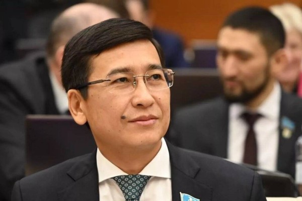 Сүйінші, ағайын! Аймағамбетов бар қазақты қуантатын жаңалығын бөлісті