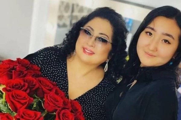 "Құдалығымыз мың жылдық болсын": Мақпал Жүнісова қуанышты хабарын жеткізді (ВИДЕО)