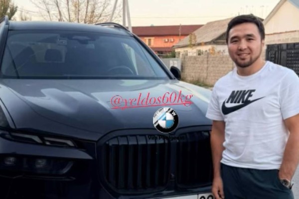 Елдос Сметов Динара Сәтжанның күйеуі сыйлаған көлікті сатып, жаңасын алды (ФОТО)