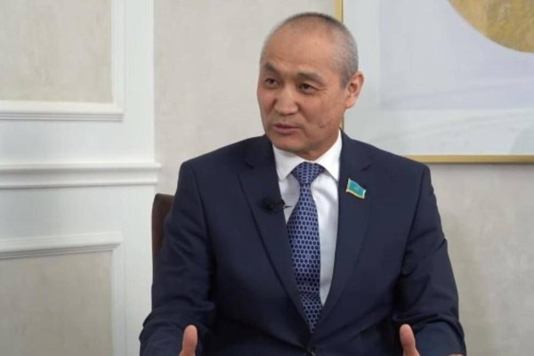 Сүйінші, ағайын! Еділ Жаңбыршин бар қазақты қуантатын жаңалығын бөлісті (ВИДЕО)