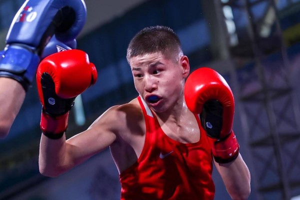 Қазақ жігіті қарсыласын қапы қалдырып, әлем чемпионатының жартылай финалына шықты