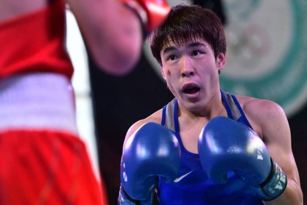 Өзбекстан мен Ресей озып кетті: Қазақстанның жетінші боксшысы жеңіліс тапты