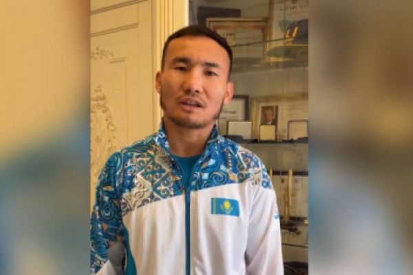 Кәсіпқой боксшы Қанат Ислам маңызды жекпе-жегі алдында ел күтпеген шұғыл мәлімдеме жасады