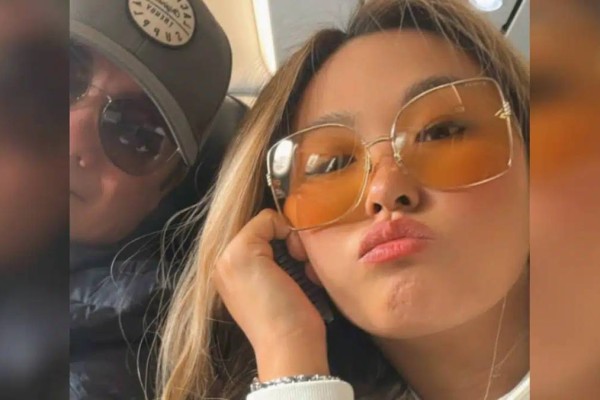 "Жаңа жылда айтатын өсек дайын": Тұрсынбектің екінші әйелі елді елең еткізетін хабарын айтты