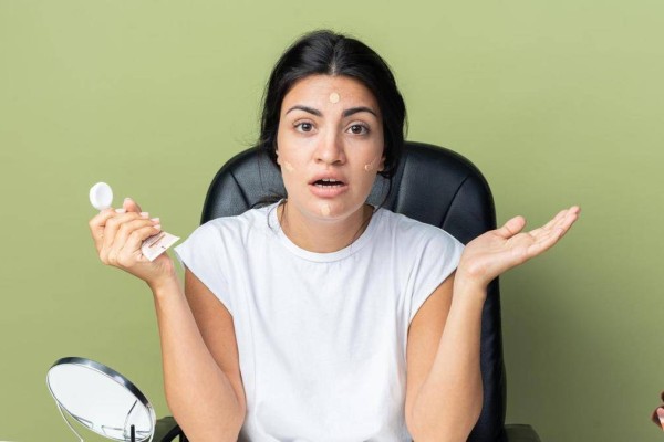 Ораза кезінде крем жағуға және боянуға бола ма? Дін мамандарының жауабы