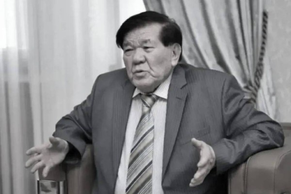 Аида Балаева Мұхтар Шаханов неге Арыстан баб кесенесінің аумағына жерленбейтінін түсіндірді