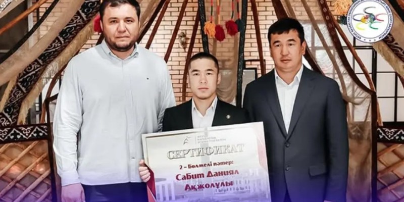 "Пәтер берілді": БҚО-да әлем және Азия чемпиондарына ерекше сый-сияпат табысталды (фото)